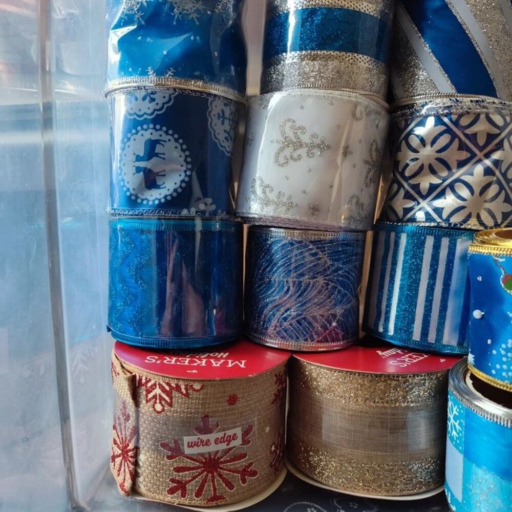 Christmas Ribbon Lot - Picture 2 of 5